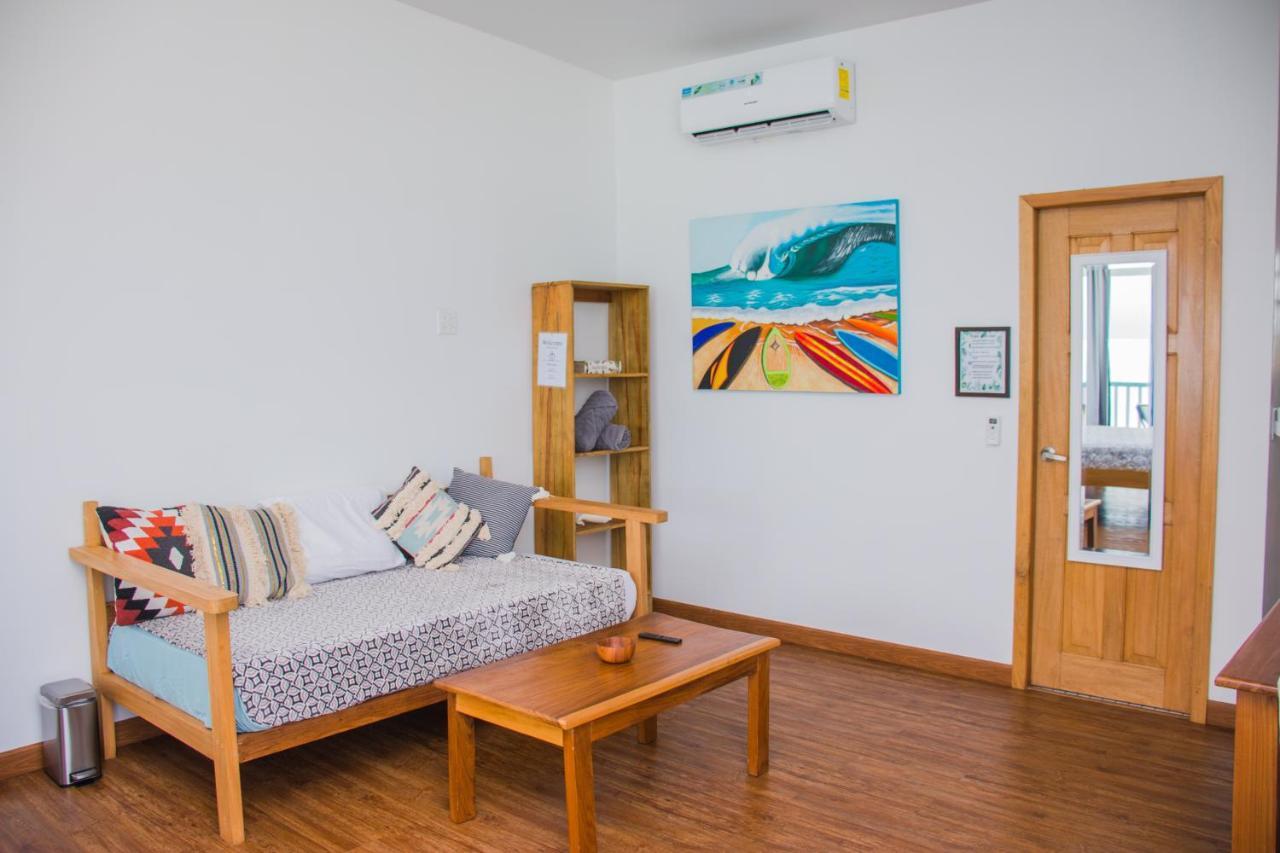 Chango'S Apartments Bocas del Toro Exterior photo